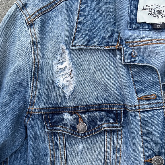 Distress Denim Jean Jacket Oversized Boyfriend  Fit size M - Picture 2 of 4